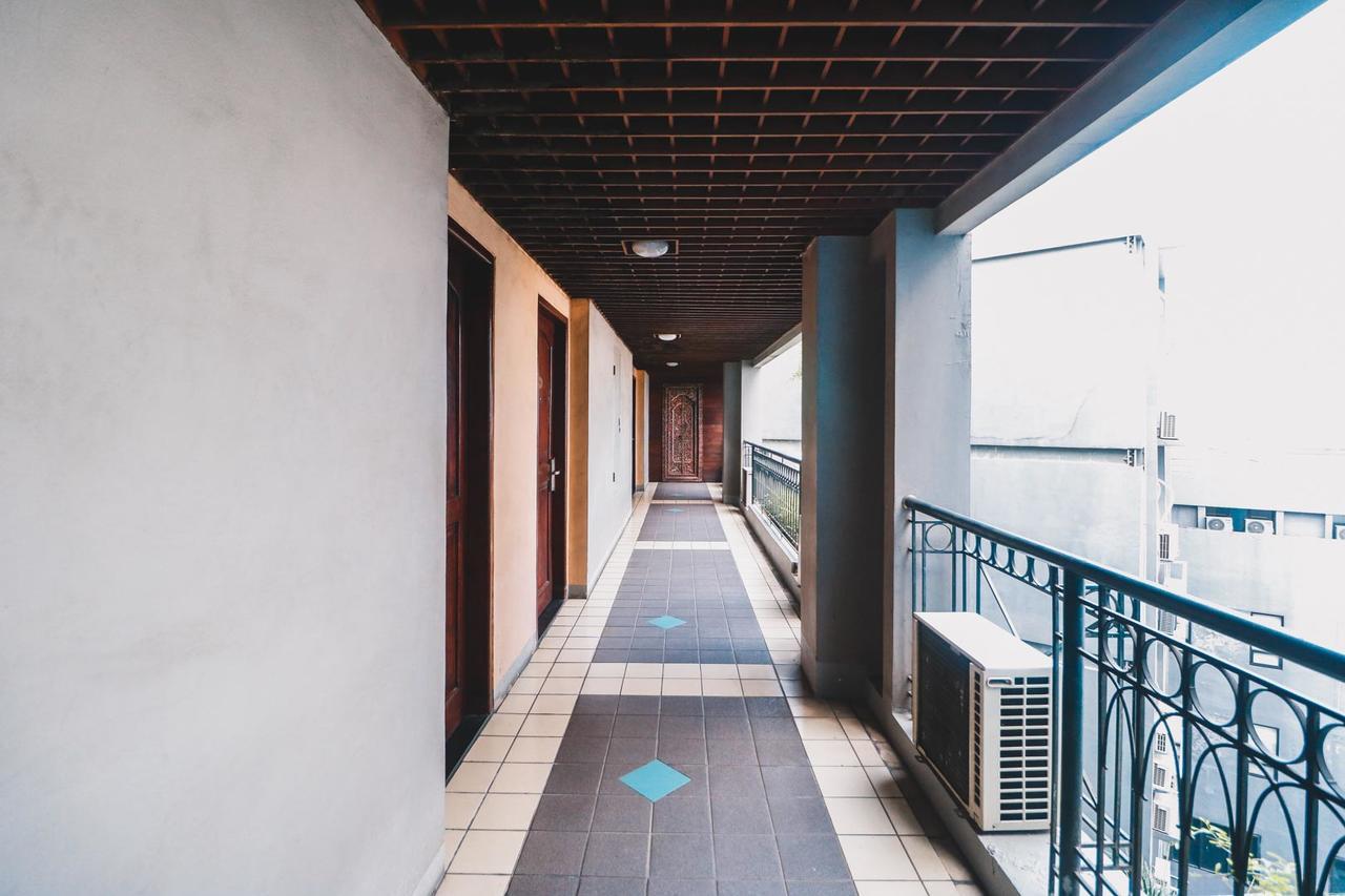 Reddoorz Plus Near Monumen Nasional Джакарта Екстер'єр фото